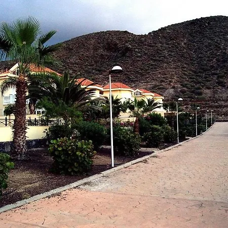With Private Pool And Beautiful Garden Holiday home Los Cristianos (Tenerife)