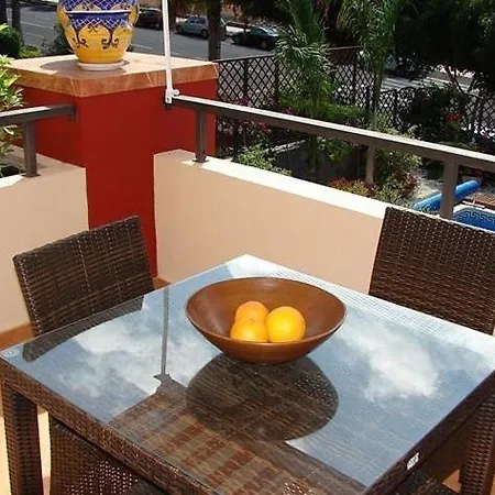 With Private Pool And Beautiful Garden 펜션