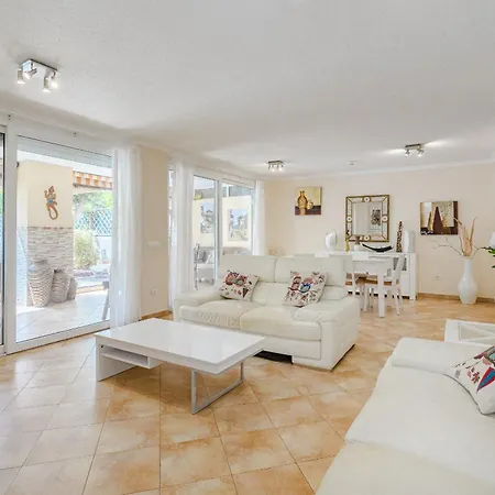 Holiday home With Private Pool And Beautiful Garden