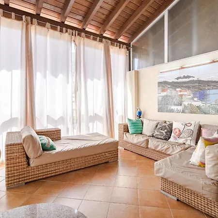 Holiday home With Private Pool And Beautiful Garden